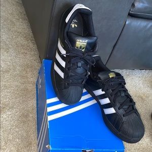 Black Adidas All Stars